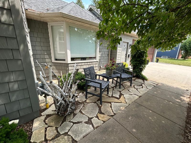 1324 Ridgeview Dr, Montevideo, MN 56265