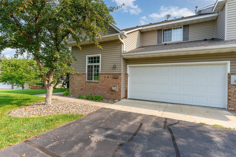 3689 Vermilion Ct N #907, Eagan, MN 55122