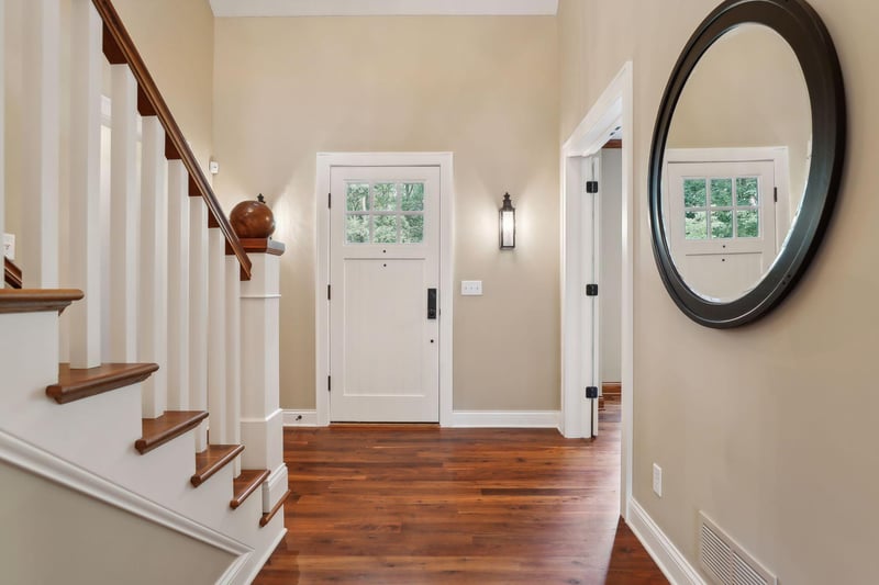 1050 East Ave, Mahtomedi, MN 55115