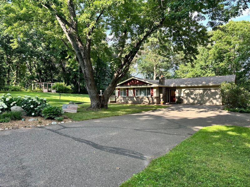 20211 Smith St NW, Elk River, MN 55330