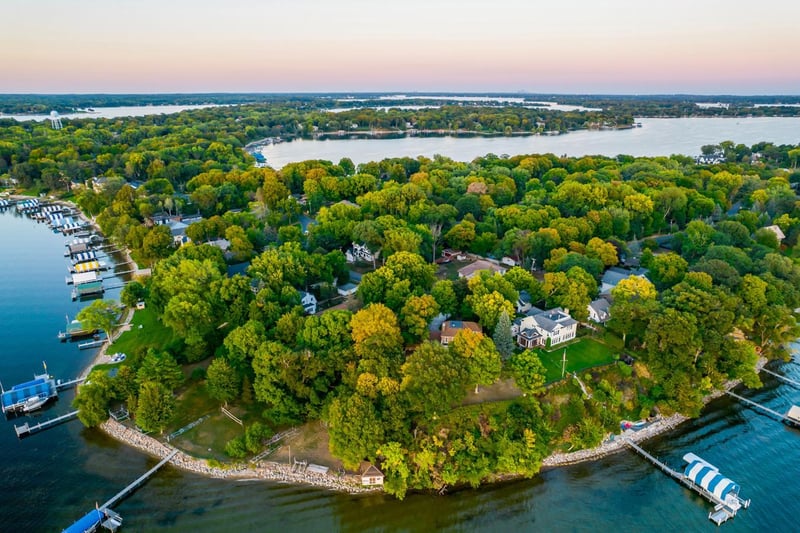 2805 Casco Point Rd, Orono, MN 55391