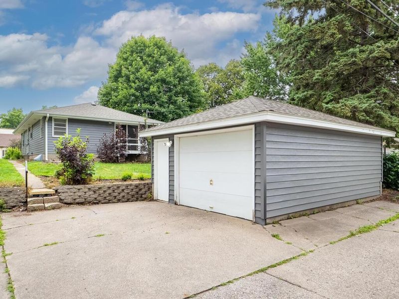 4013 Main St NE, Columbia Heights, MN 55421