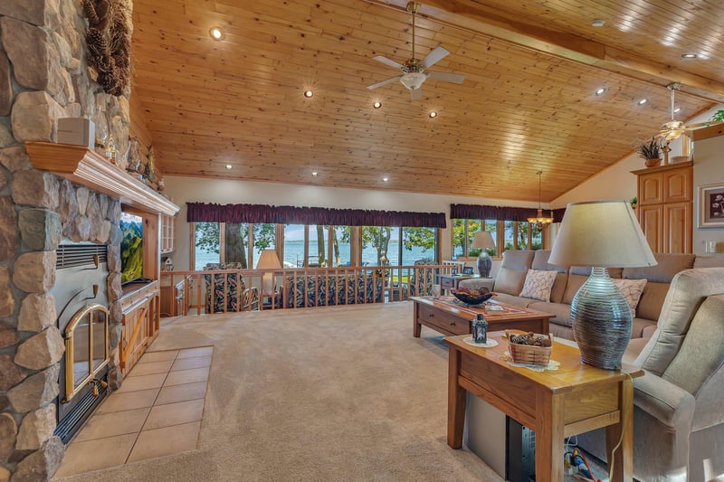 13948 Indian Beach Rd, Spicer, MN 56288