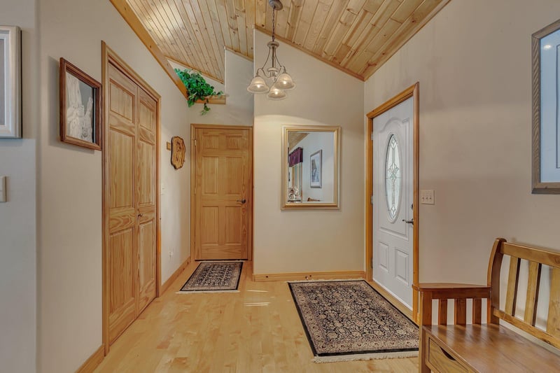 13948 Indian Beach Rd, Spicer, MN 56288