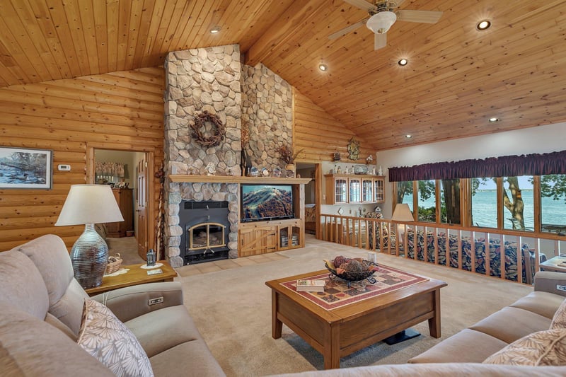 13948 Indian Beach Rd, Spicer, MN 56288