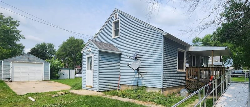 305 N Best Ave, Jeffers, MN 56145