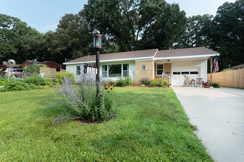 1018 W Summit Ave, Fergus Falls, MN 56537