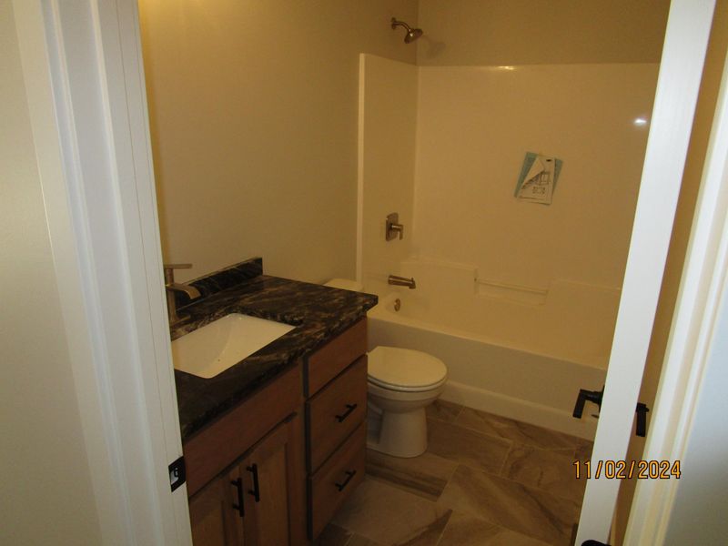 2006 Douglas Trail Dr SE, Pine Island, MN 55963