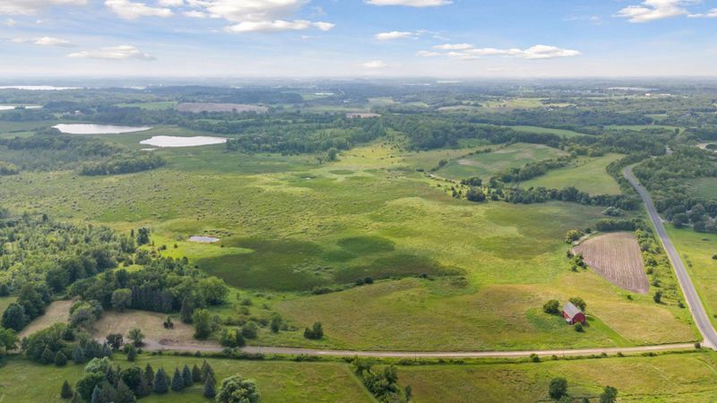 2805 Pioneer Trl, Medina, MN 55340