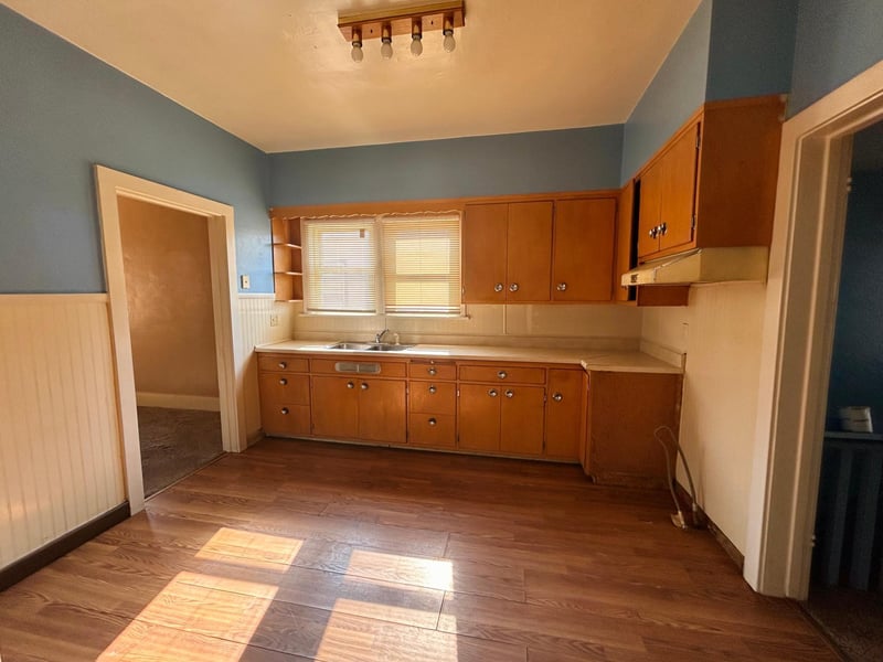 210 W Howard Ave, Keewatin, MN 55753