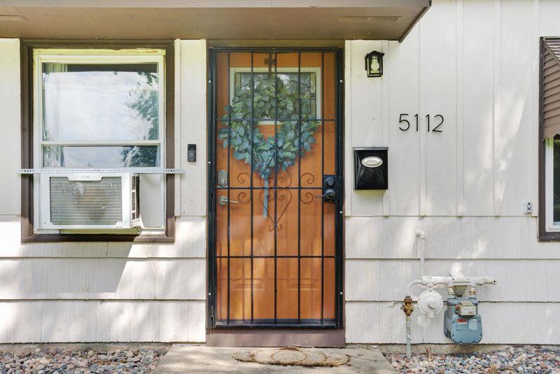 5112 Girard Ave N, Minneapolis, MN 55430