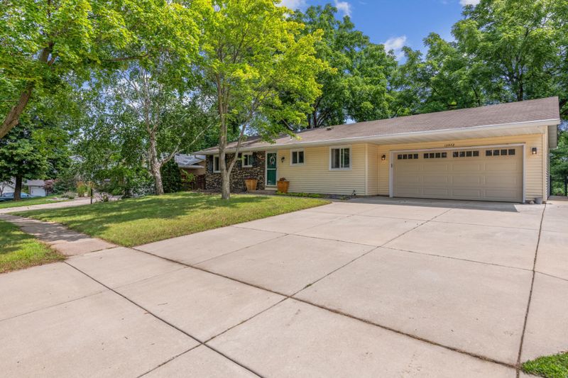 13972 Everest Ave, Apple Valley, MN 55124