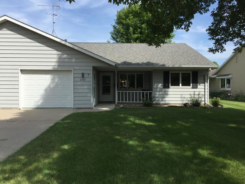 2707 6th St SW, Willmar, MN 56201