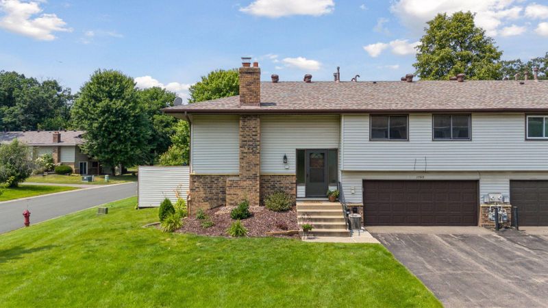 1709 Hickory Hill Dr, Eagan, MN 55122