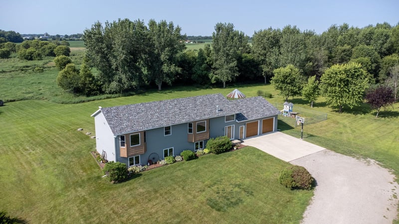 4519 150th St, Glencoe, MN 55336