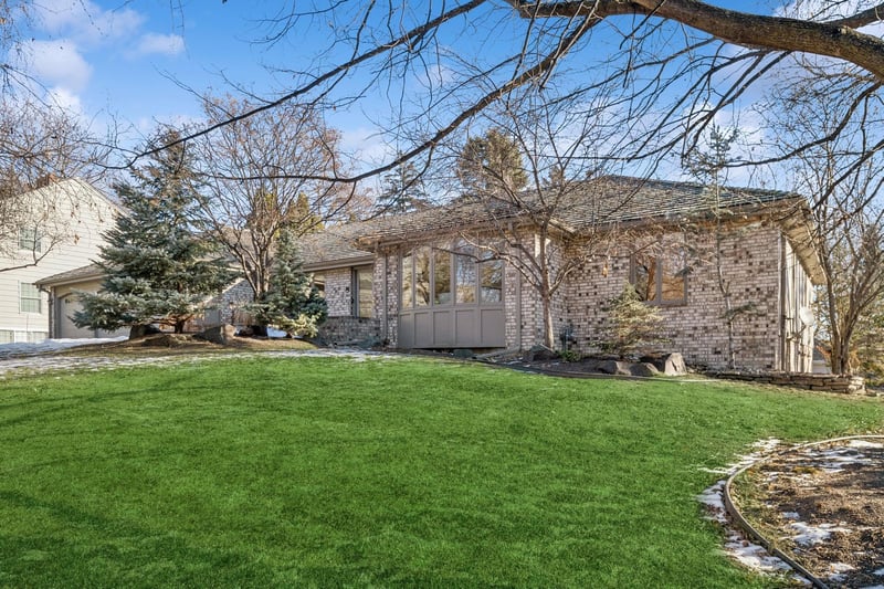 5713 Parkwood Ln, Edina, MN 55436