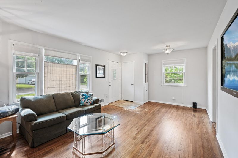 6814 Park Ave, Minneapolis, MN 55423