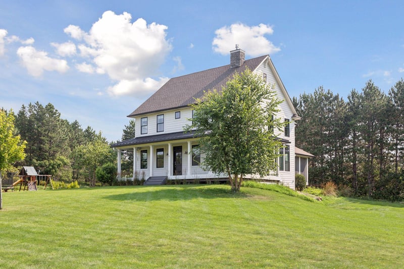 9611 Neal Ave N, Stillwater, MN 55082