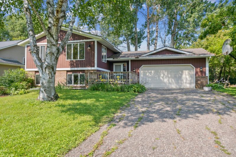 1485 Prairieland Ave, Maple Plain, MN 55359