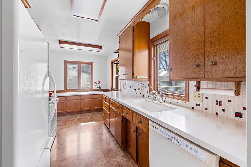 7009 Idaho Ave N, Minneapolis, MN 55428