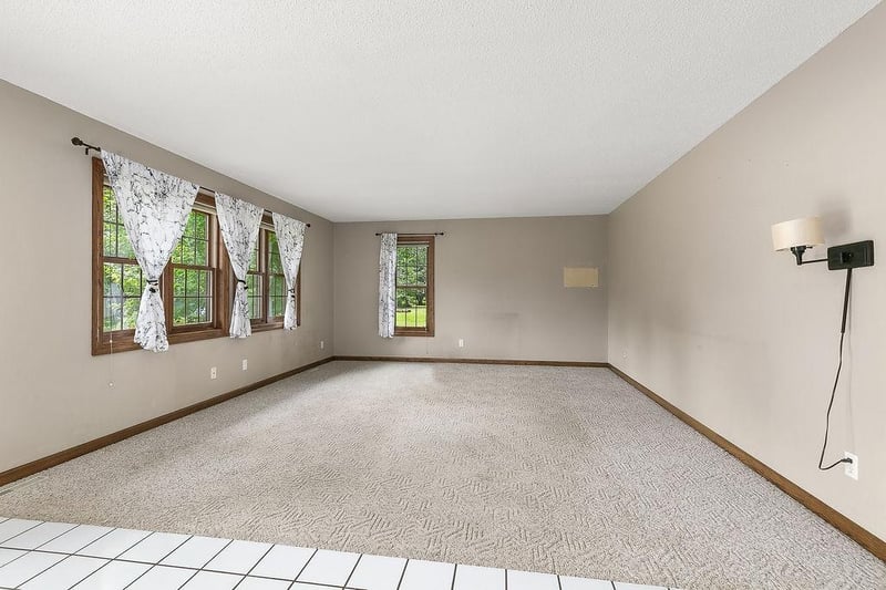 521 Ptarmigan Ln, Rockville, MN 56369