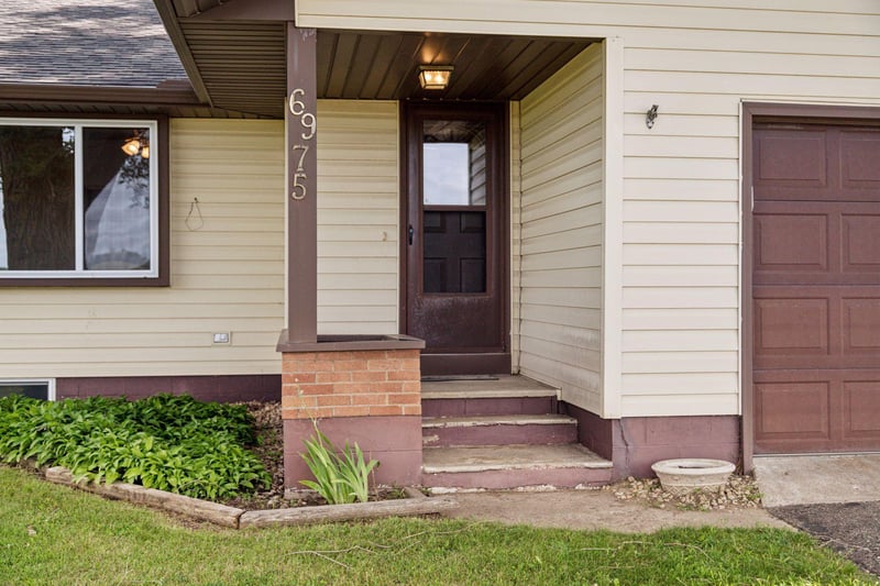 6975 County Road 33, New Germany, MN 55367