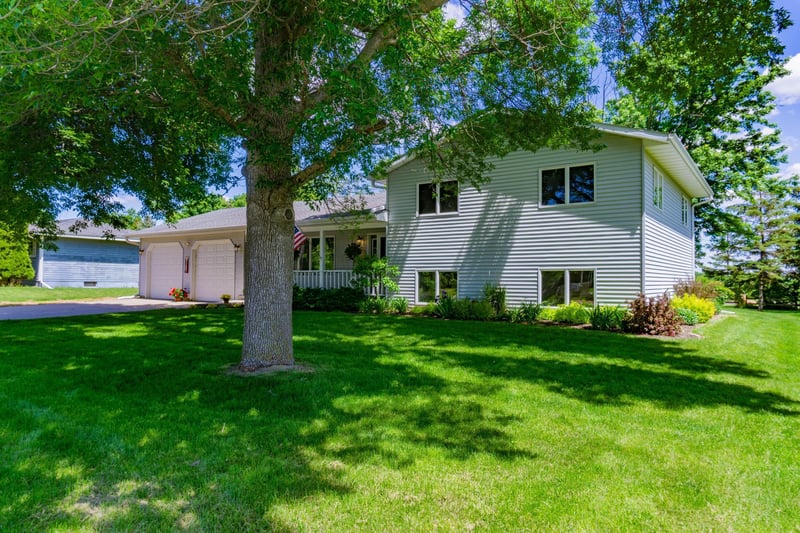 141 Jacob St, Hamburg, MN 55339