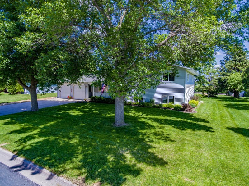 141 Jacob St, Hamburg, MN 55339