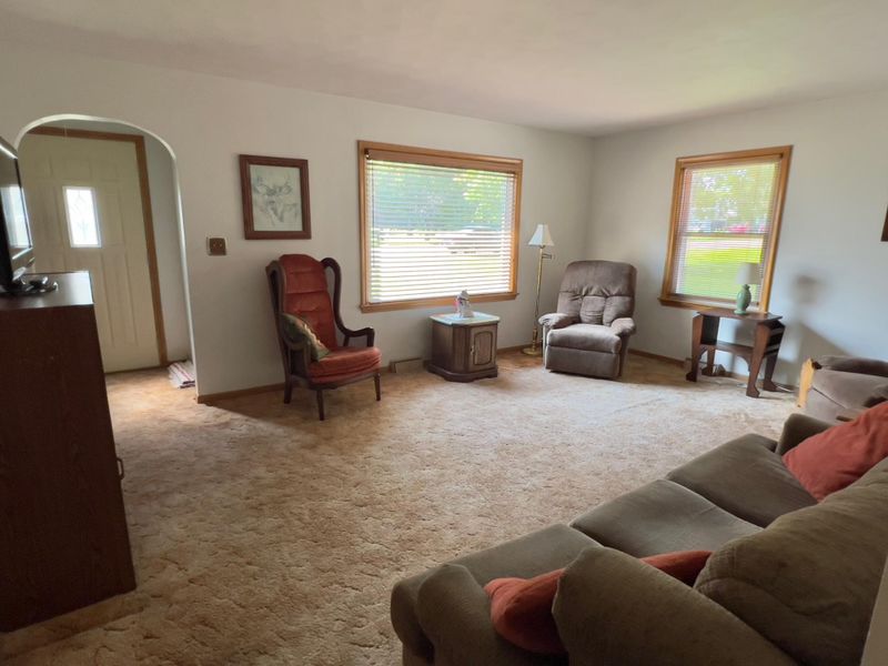 9210 E Beaver Creek Rd, Fall Creek, WI 54742