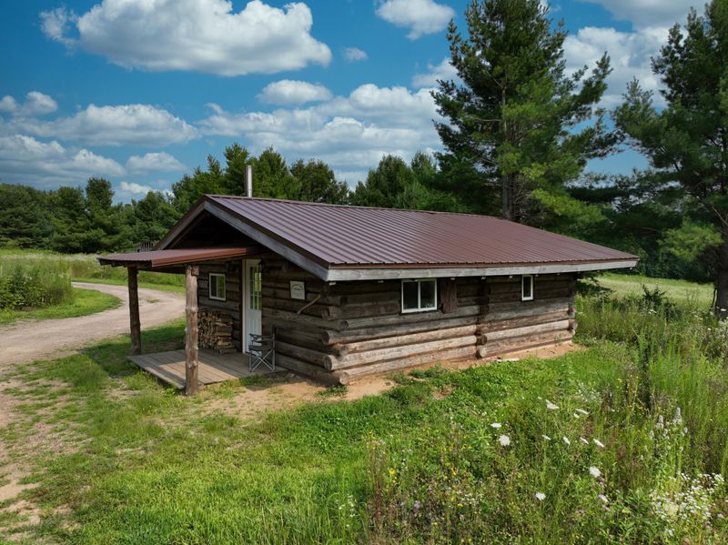 807 17th St, Dallas, WI 54733