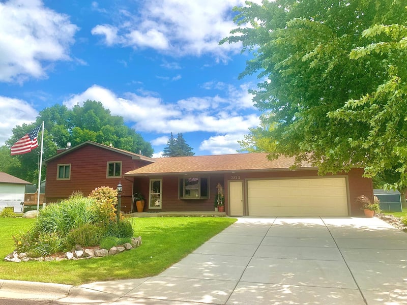 303 Reno Ave N, Canby, MN 56220