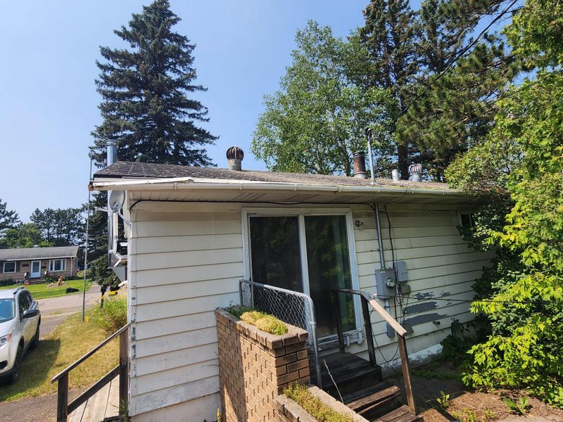 52 Birch Blvd, Babbitt, MN 55706