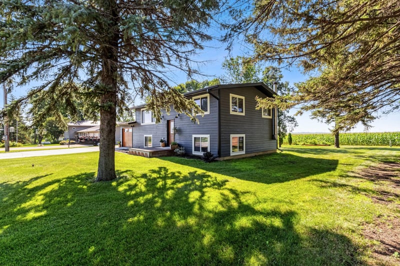610 6th Ave, Round Lake, MN 56167