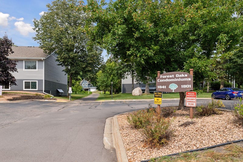 1841 113th Ave NW #102NW, Coon Rapids, MN 55433