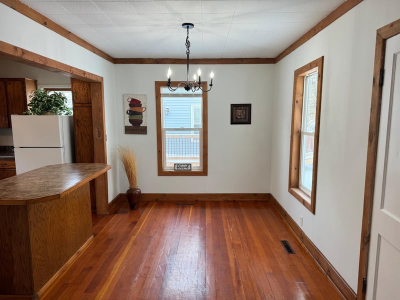 805 Main St S, Karlstad, MN 56732