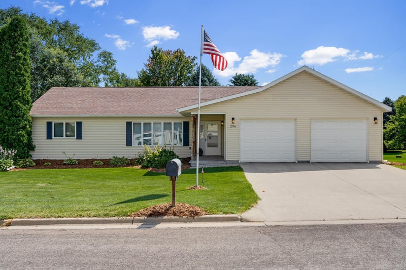 296 5th Ave NW, Spring Grove, MN 55974