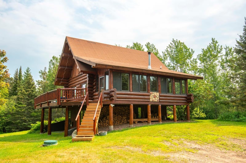 401 Pike Lake Rd, Grand Marais, MN 55604