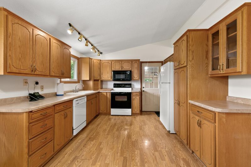32224 Terry Rd, Avon, MN 56310