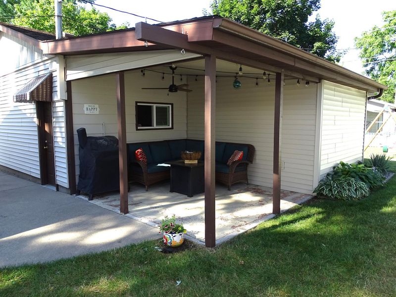 1117 Lake St, Onalaska, WI 54650