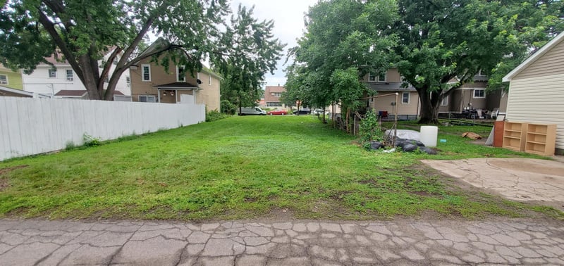 1071 Sherburne Ave, Saint Paul, MN 55104