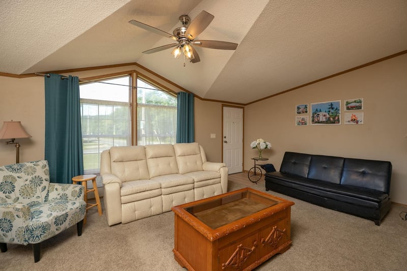 337 S Church St, Peterson, MN 55962
