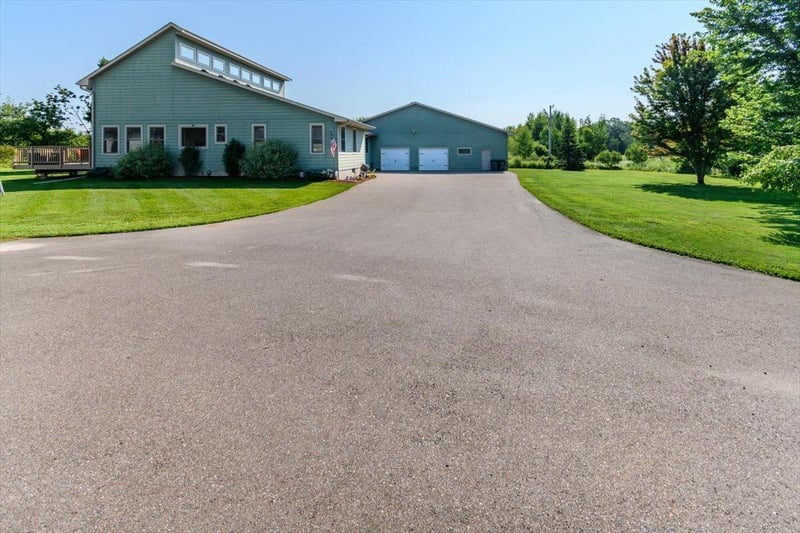 10488 210th St, Milaca, MN 56353