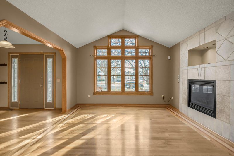 4916 89th Crescent N, Minneapolis, MN 55443