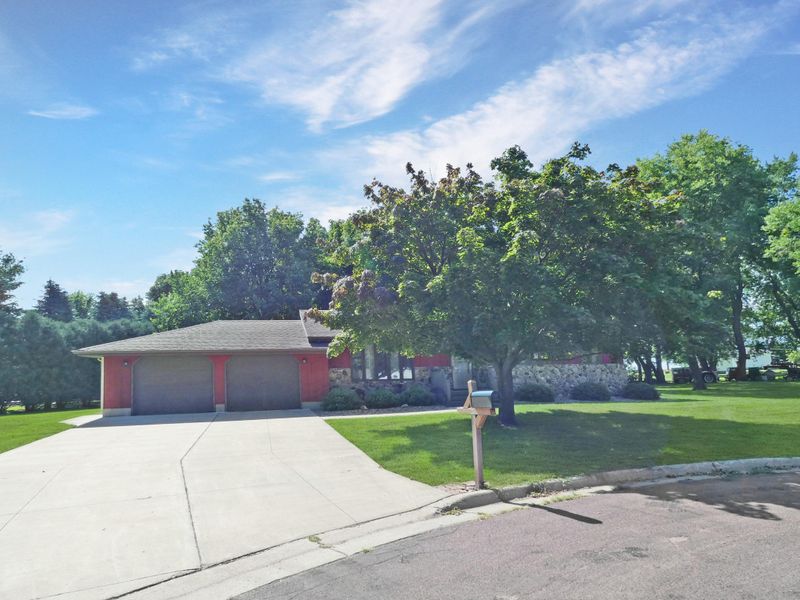 3233 Spruce Ave, Slayton, MN 56172