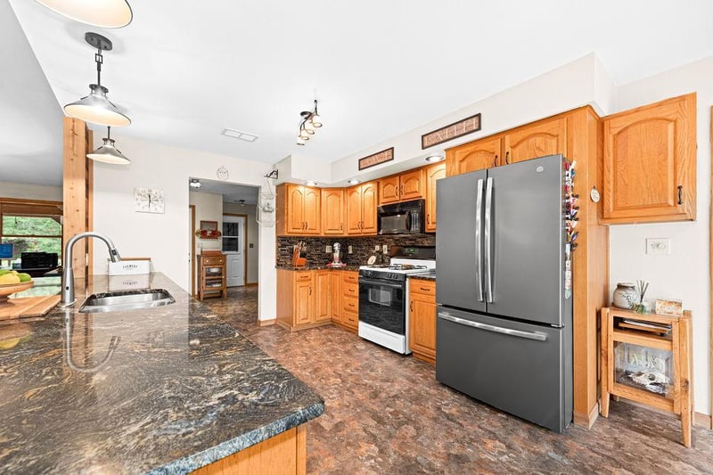 5920 Highway 7, Culver, MN 55779