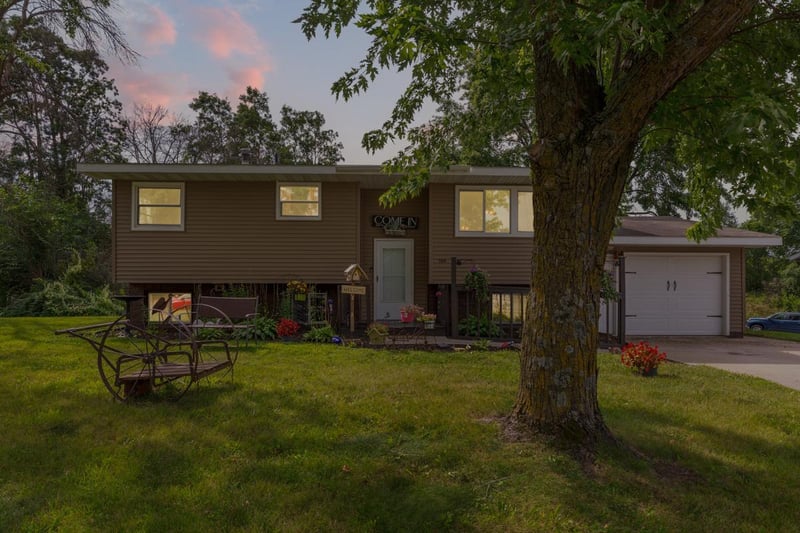504 Central Ave W, Medford, MN 55049