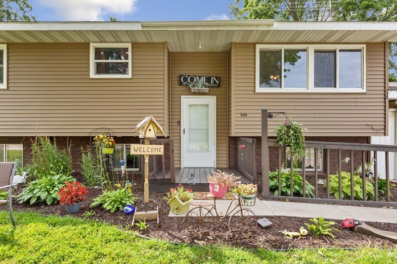 504 Central Ave W, Medford, MN 55049