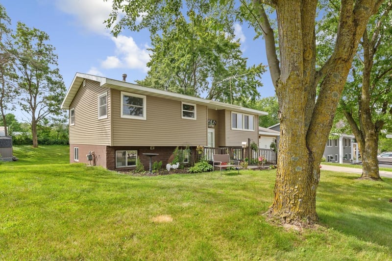 504 Central Ave W, Medford, MN 55049