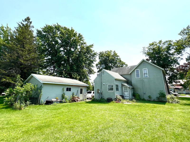 410 Ellington St, West Concord, MN 55985