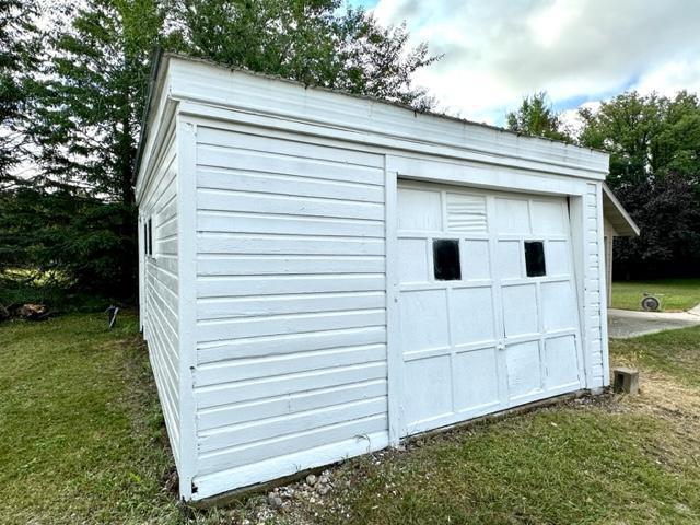 726 10th St S, Greenbush, MN 56726